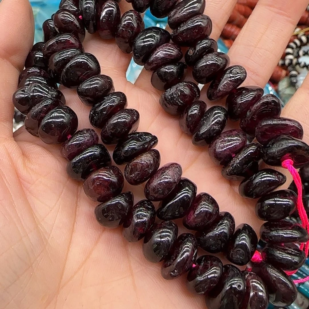 玛瑙/玉髓合金珠宝半成品石榴石10-12mm一条