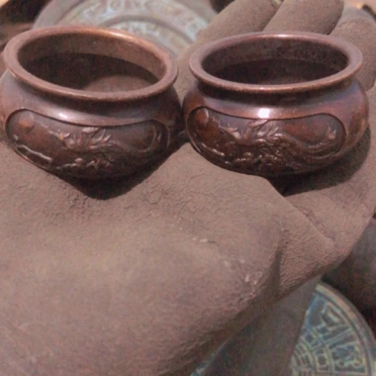 边*胖闪电购铜摆件工艺品