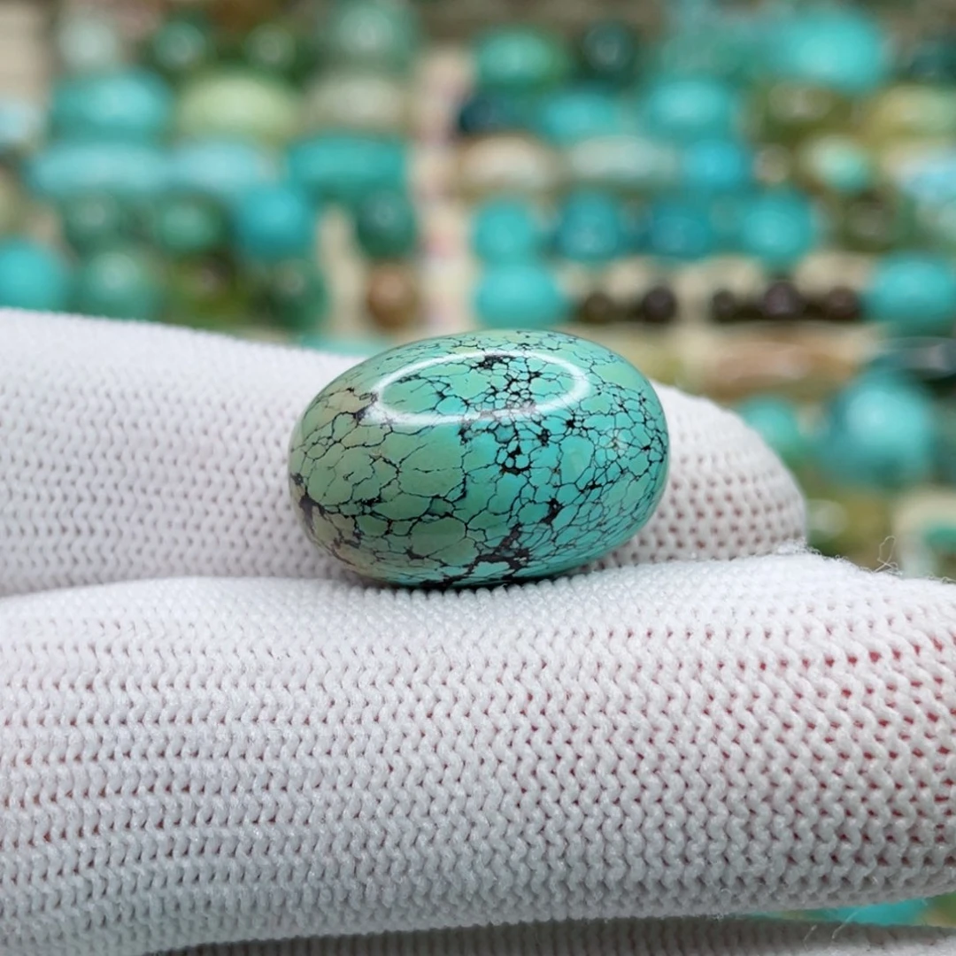 未镶嵌绿松石颈饰