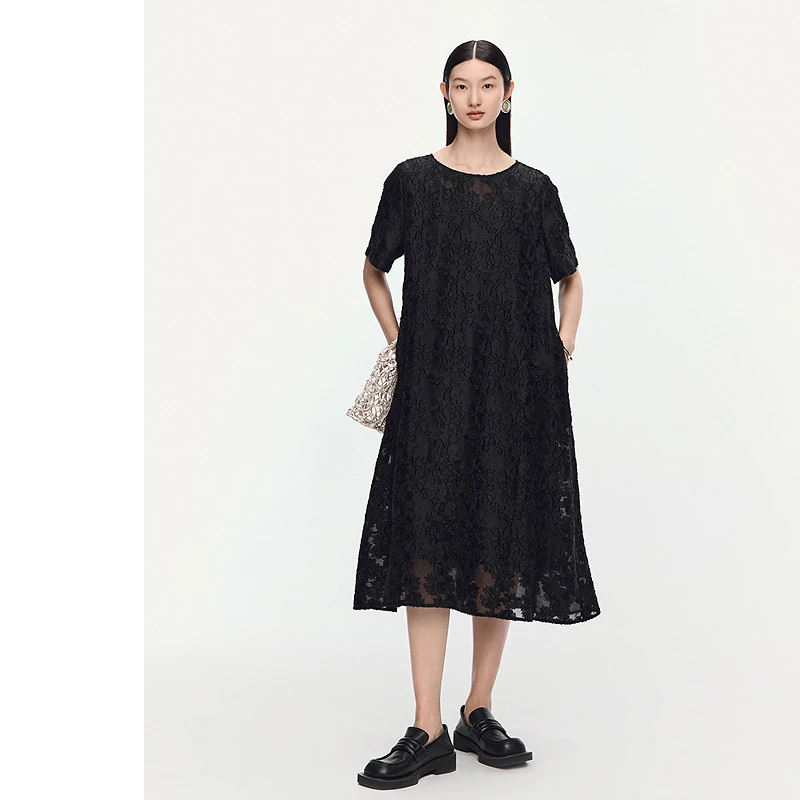 AUM蕾丝时尚休闲夏季黑色印花圆领提花连衣裙MCFZ28036