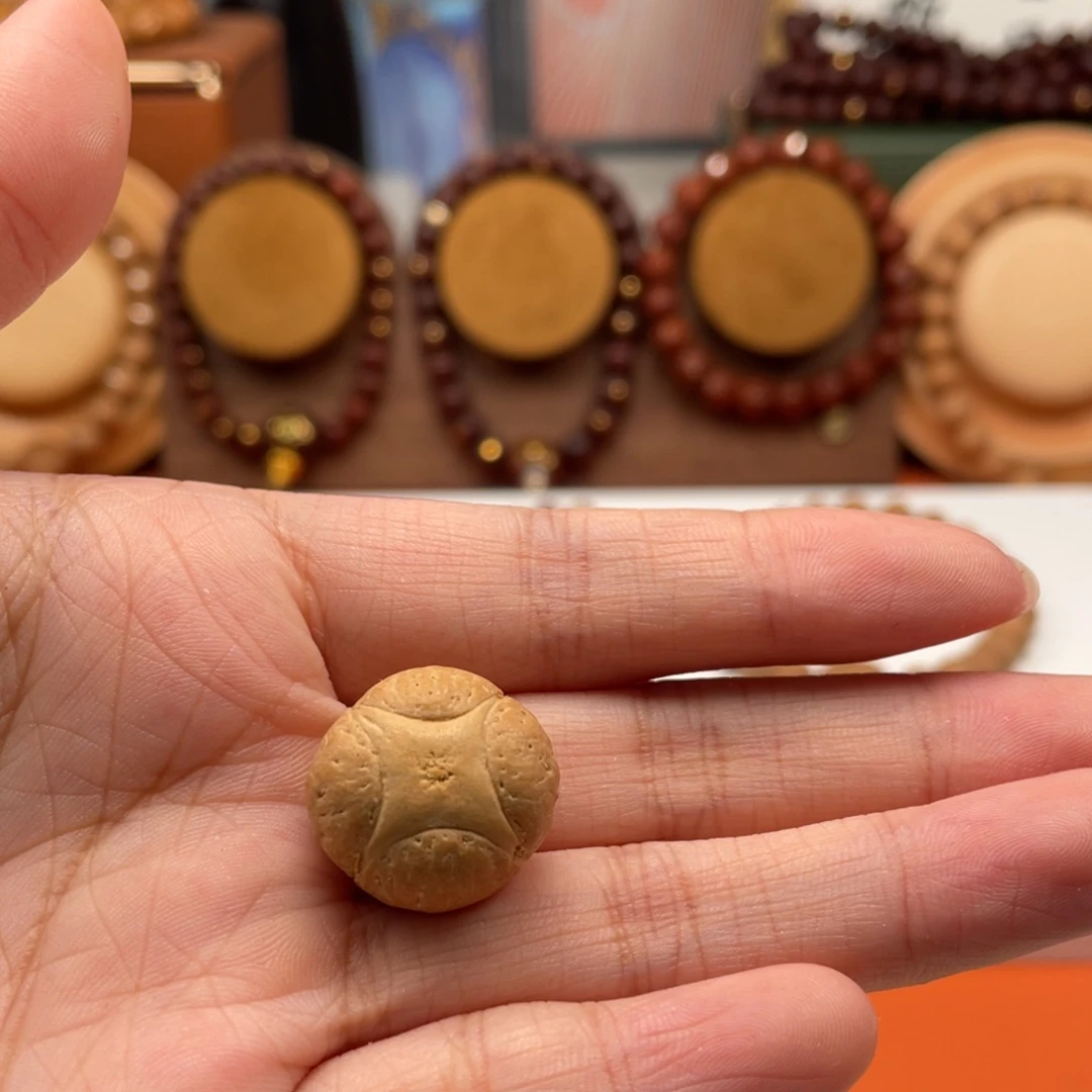 Y***.凤眼菩提手串麒麟眼