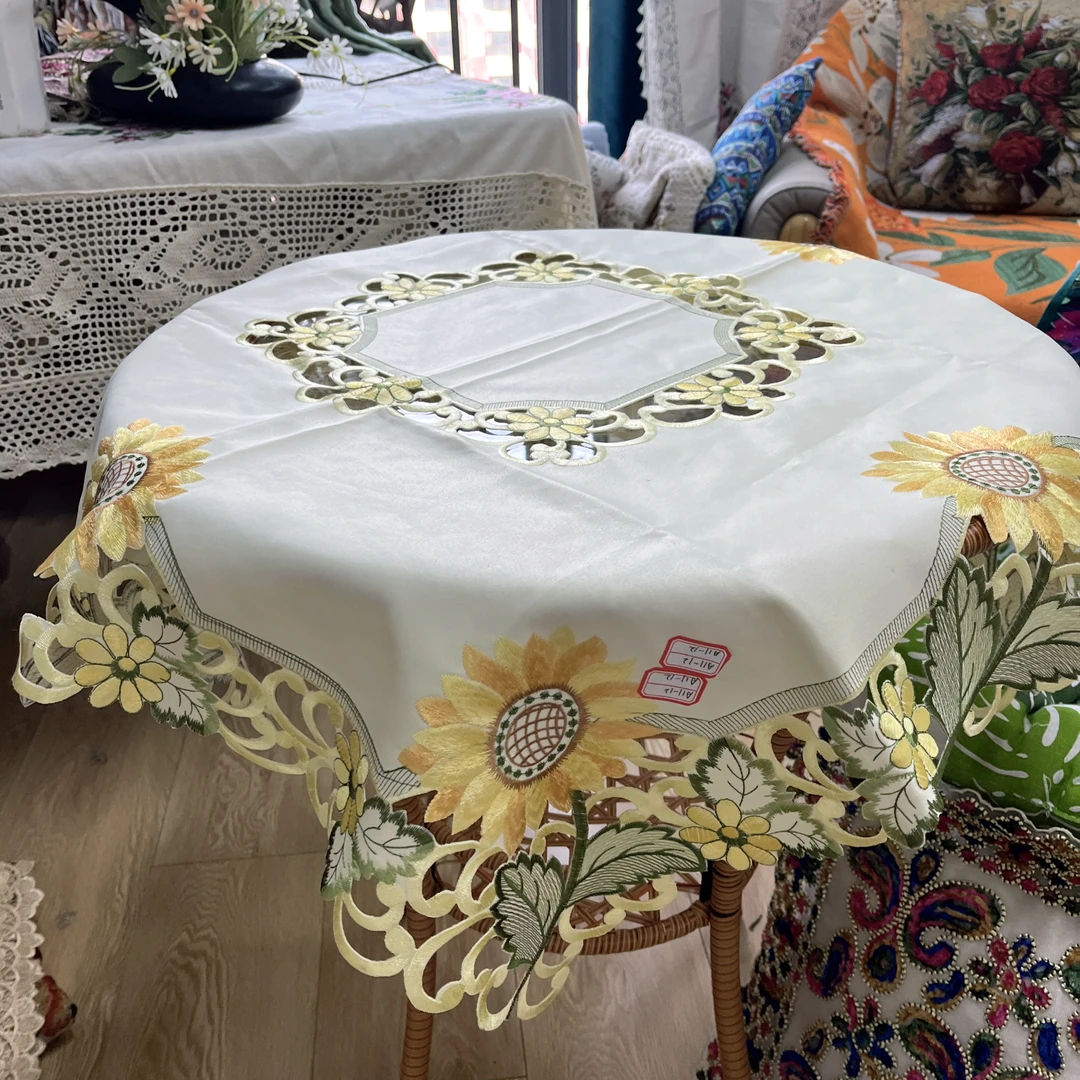 A11-12贡缎（85*85cm）米黄色向日葵桌布盖巾