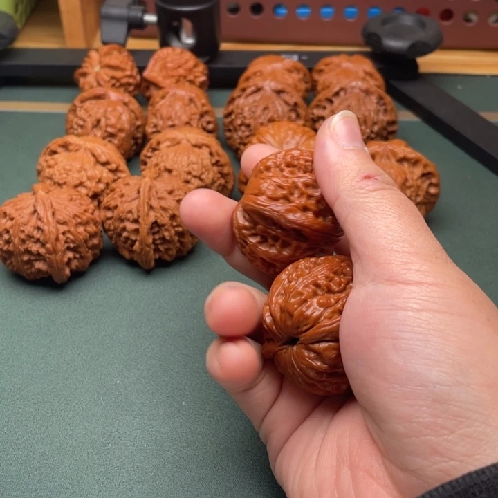 【闪购商品】文玩核桃把件牛**?元宝37 37 40