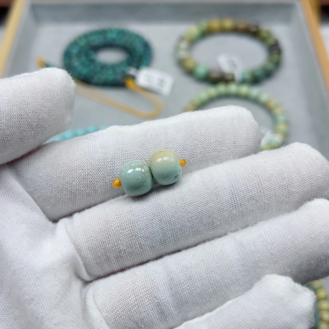 绿松石未镶嵌挂件