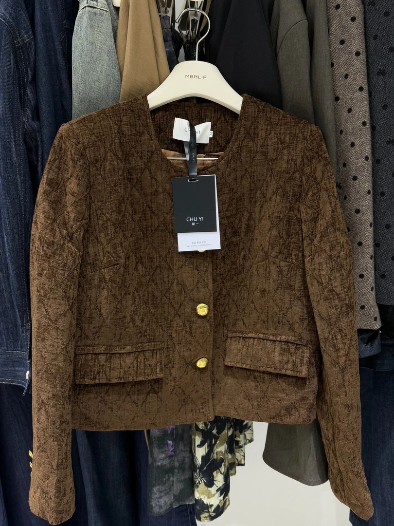 C382咖色小香风法式短外套女2024秋季八维服饰新款小西服