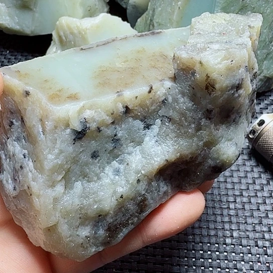 和田玉（糖玉）未镶嵌珠宝半成品