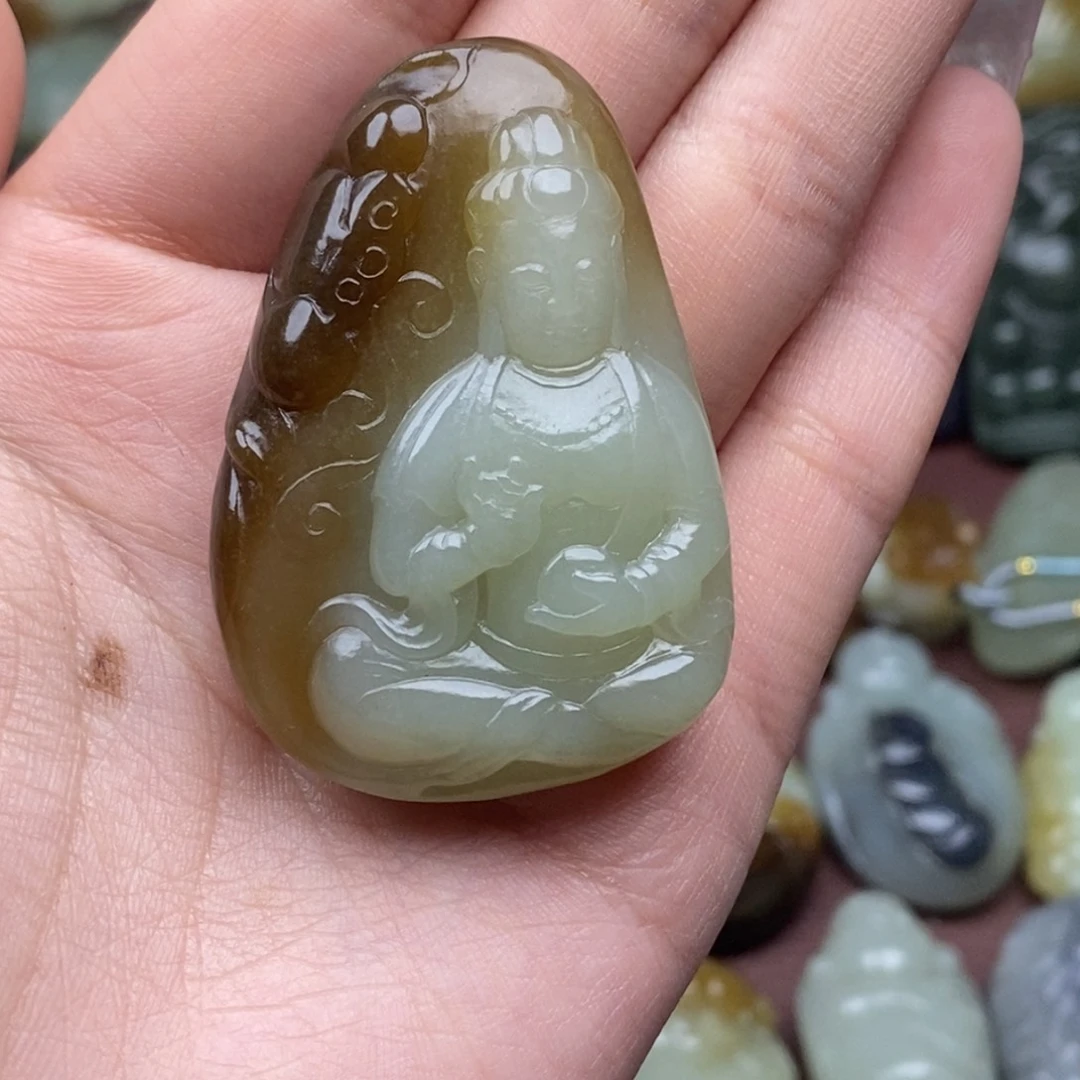 和田玉未镶嵌颈饰开*哥