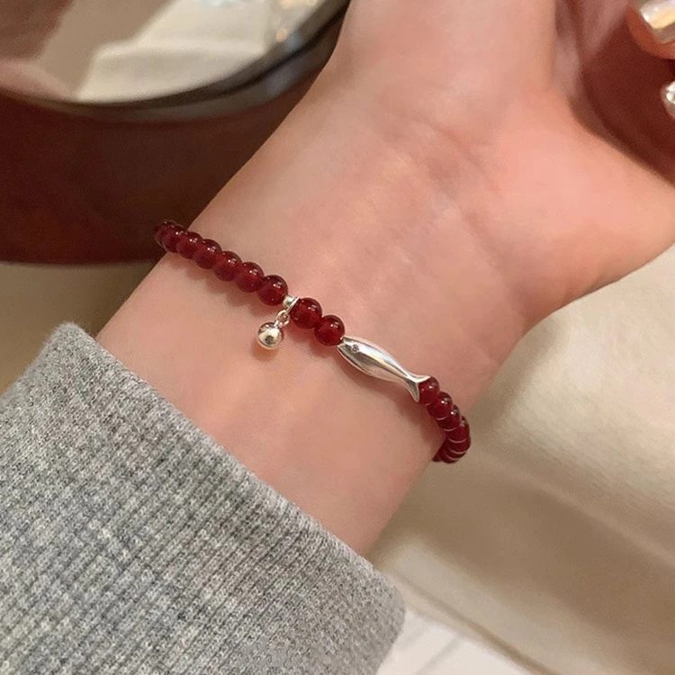 足银手链 锦鲤年年有鱼红色朱珠纯银手链