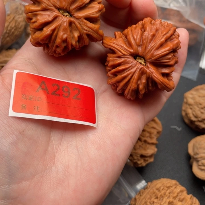 文玩核桃吊坠核桃