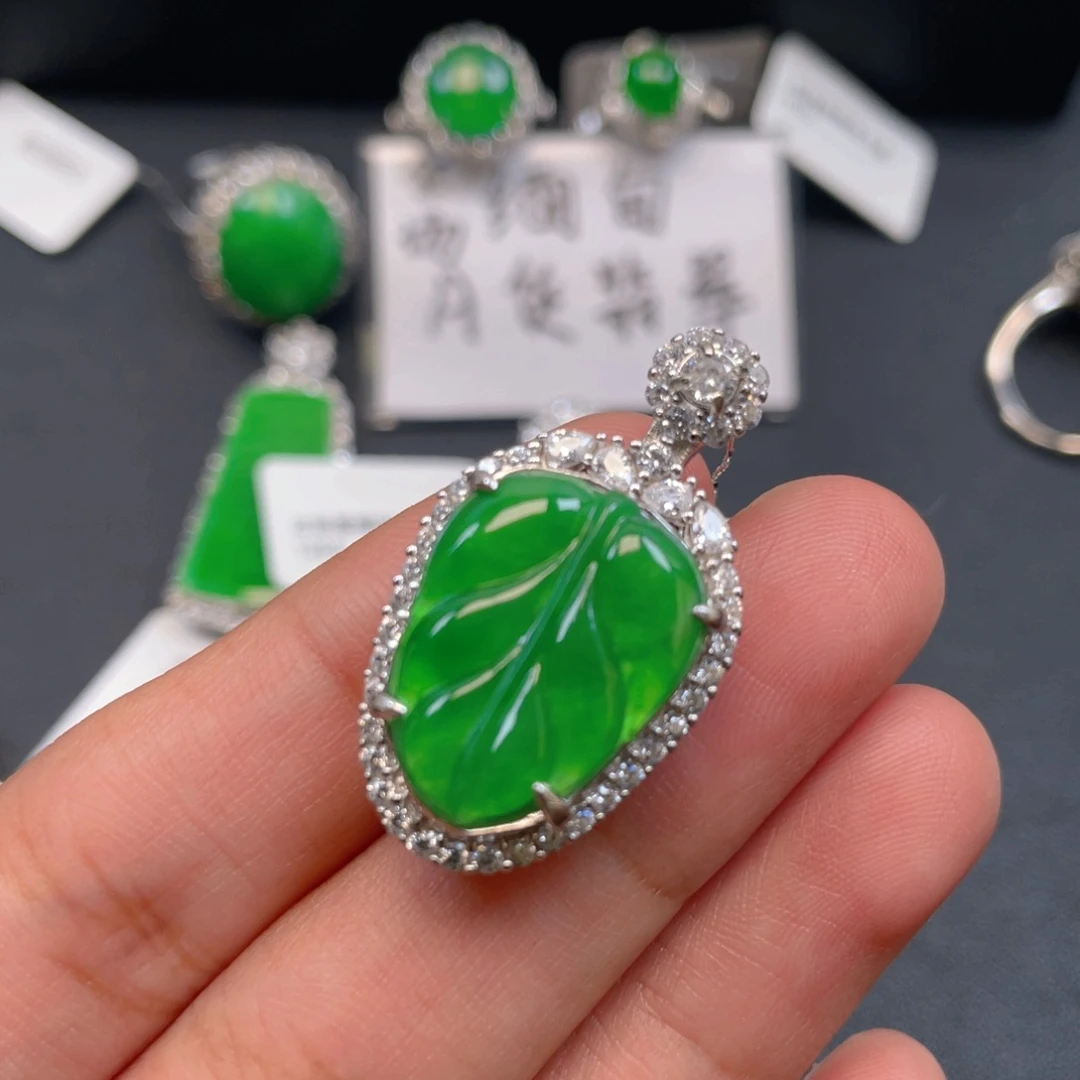 翡翠银S925镶嵌吊坠(不含链)