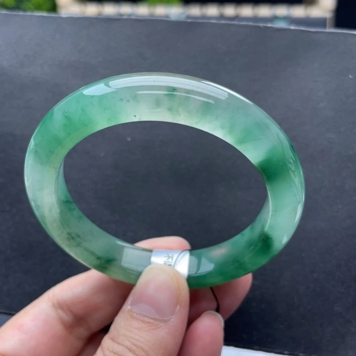 石英质玉未镶嵌手镯50