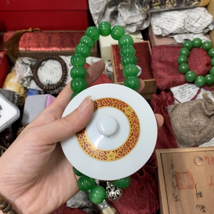 瓷片哈中古工艺品一件