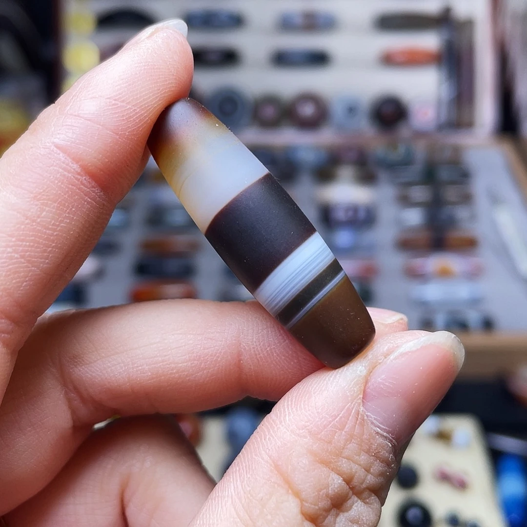 玛瑙/玉髓未镶嵌珠宝奇石