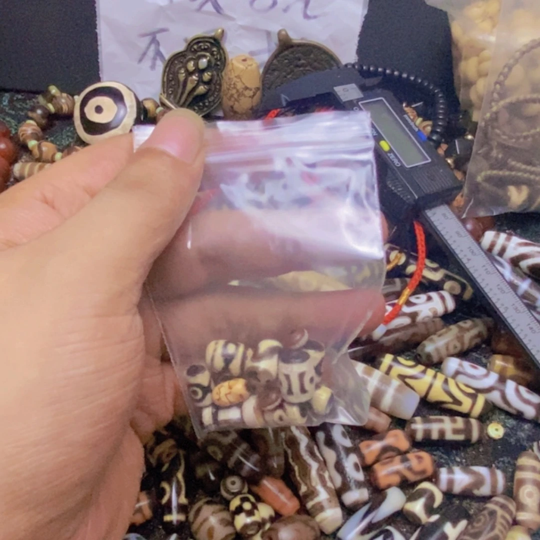 菩***圣玛瑙/玉髓颈饰未镶嵌不支持退款