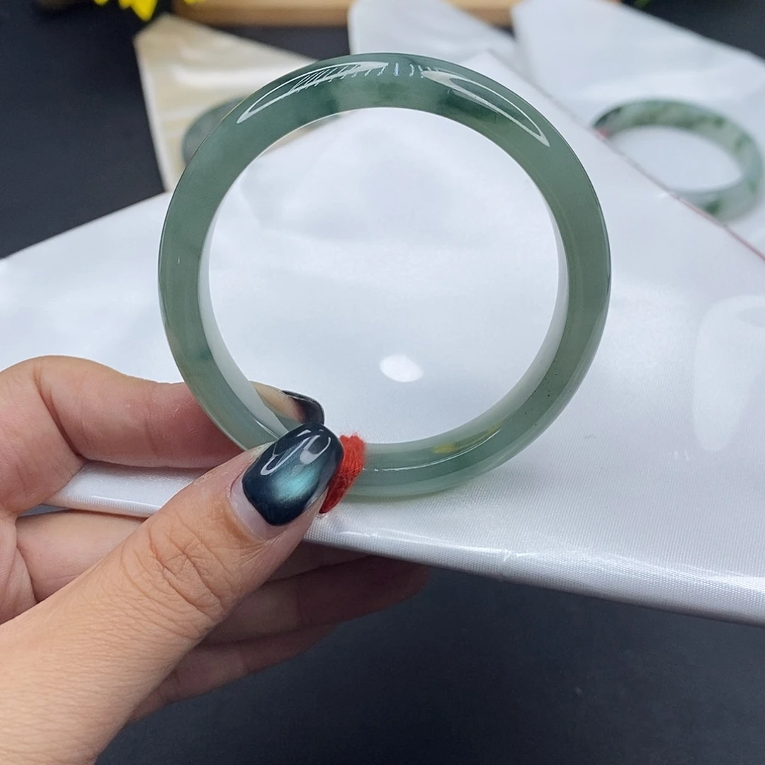 翡翠未镶嵌手镯百元手镯默认瑕疵