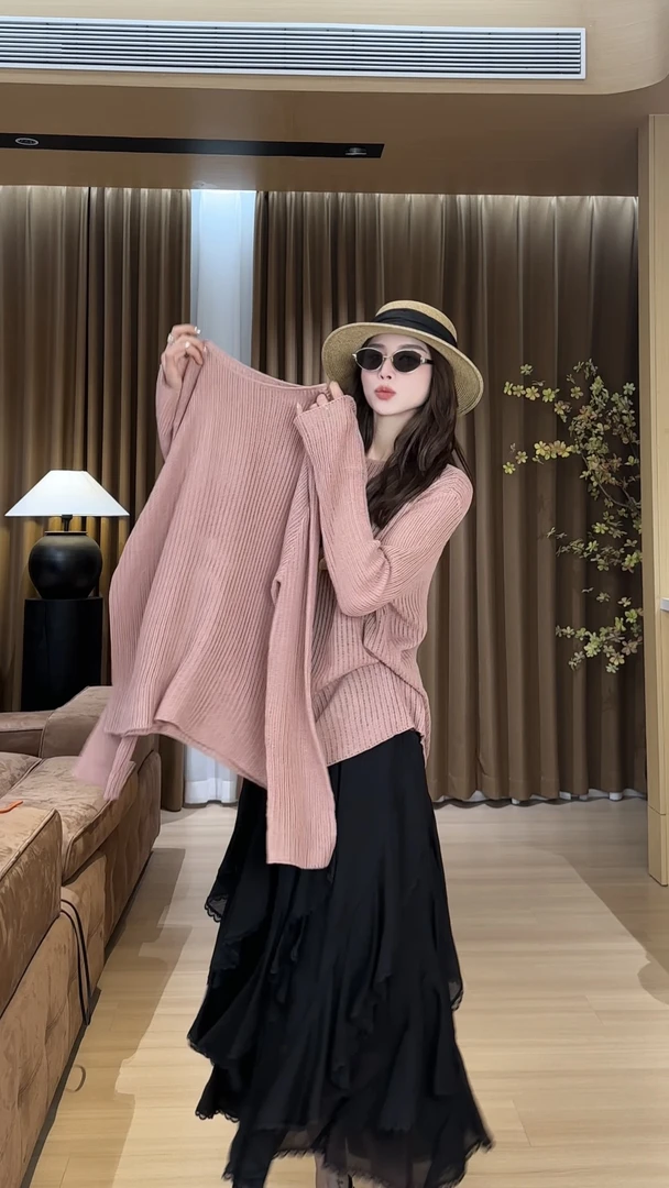 月月不吃鱼 2025春夏极简百搭无痕圆领竖坑条冰感针织 2503C1226