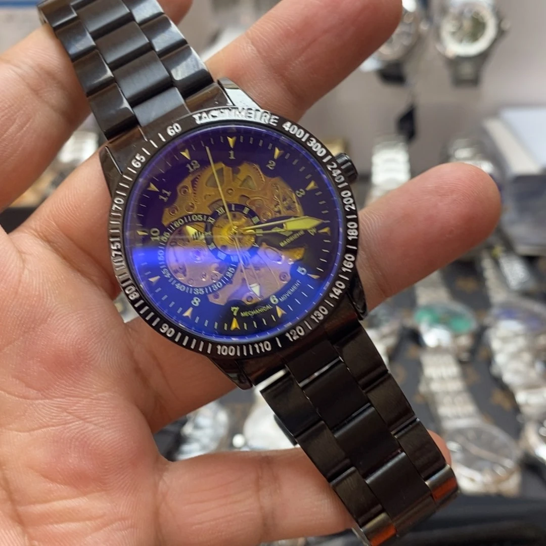 自动机械机芯锻造碳钢全自动机械手表一只