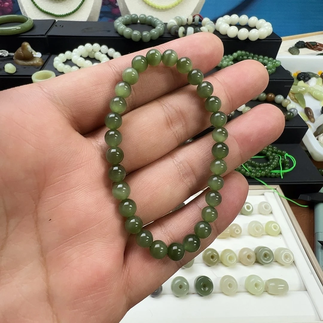 菡***4和田玉未镶嵌包链