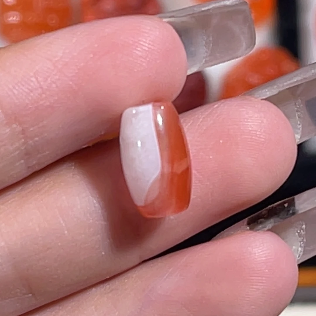 未镶嵌桶珠7x11.4mm不退换南红玛瑙