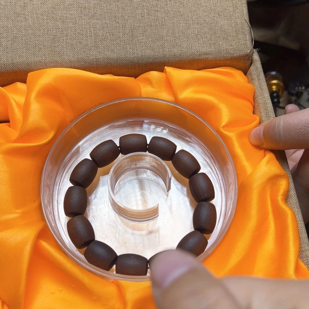 大叶紫檀（黑酸枝木类）