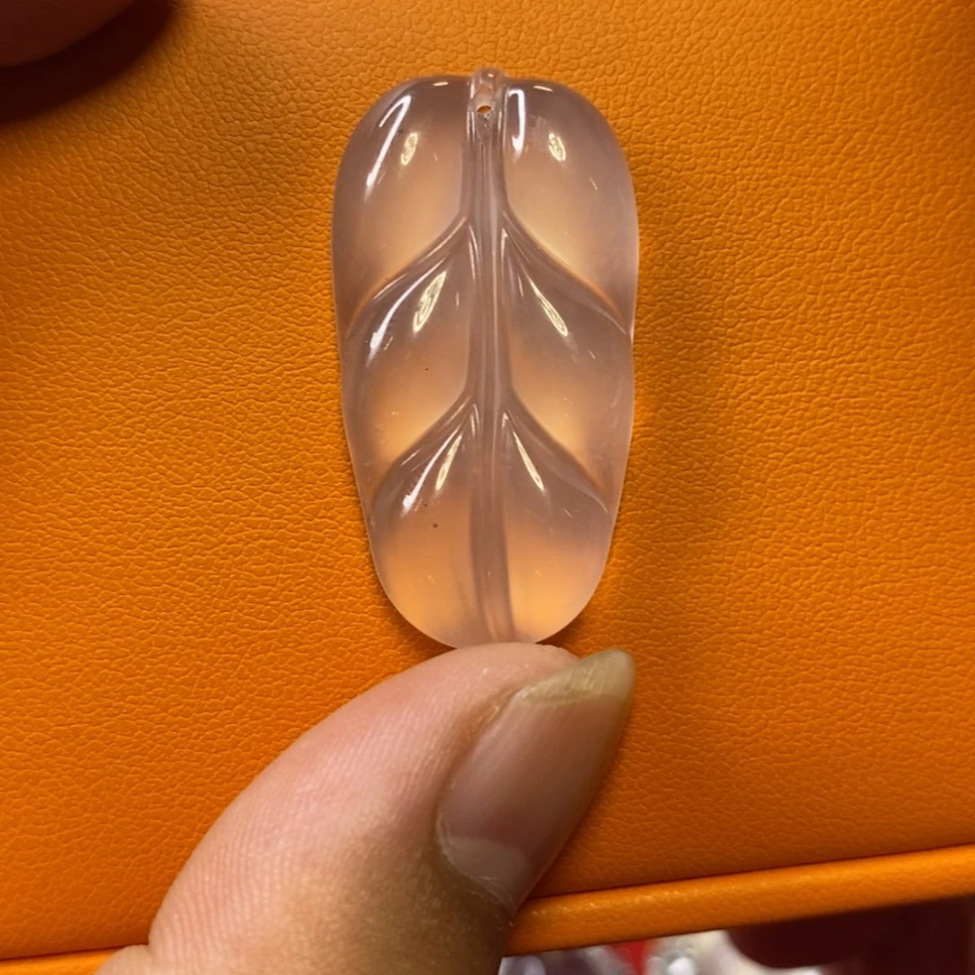 石英质玉未镶嵌吊坠