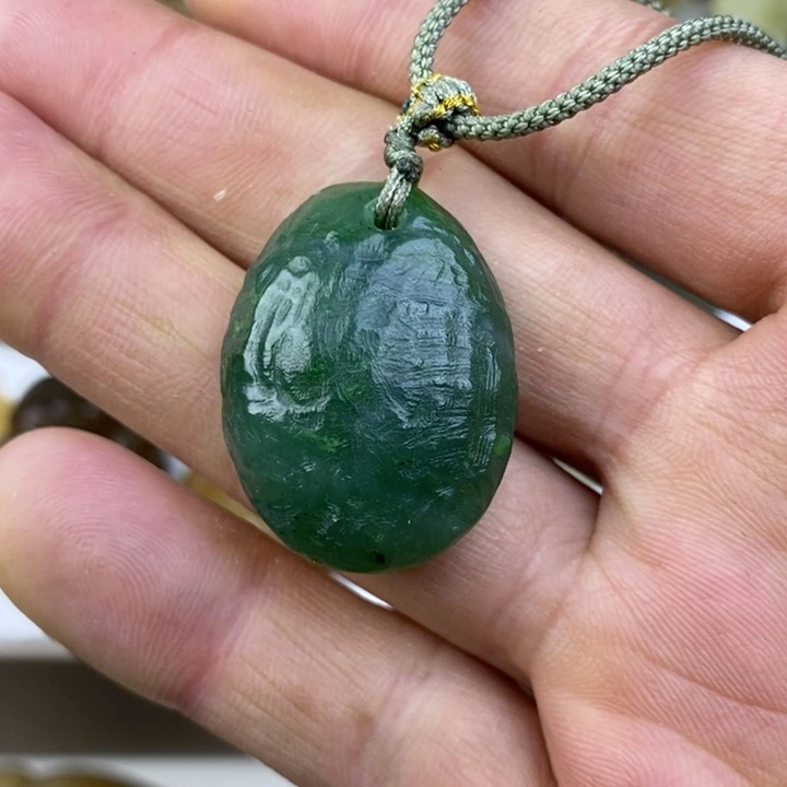 和田玉（糖玉）未镶嵌颈饰