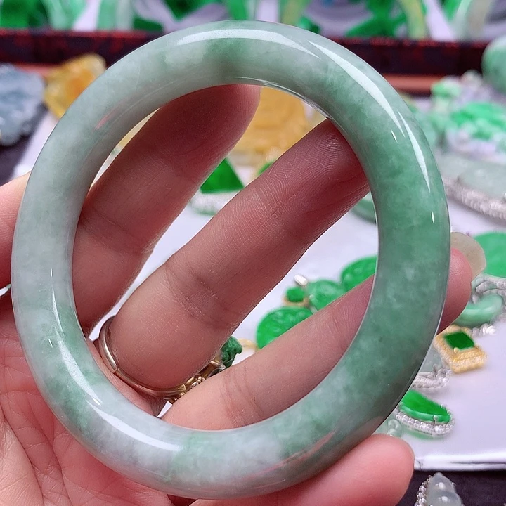 未镶嵌手镯翡翠翡翠手镯