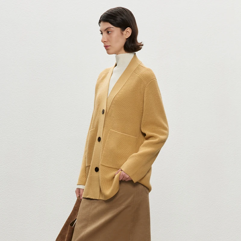 羊毛针织衫圆领夏季黑色秋季套头衫拼接保暖半高领毛衣A55W7064HH