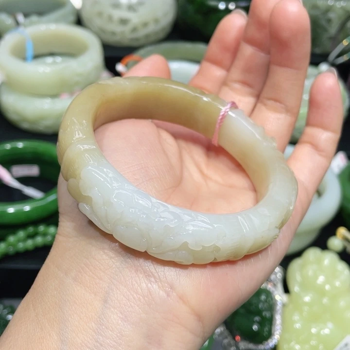 和田玉手镯56+圈口 编号41未镶嵌