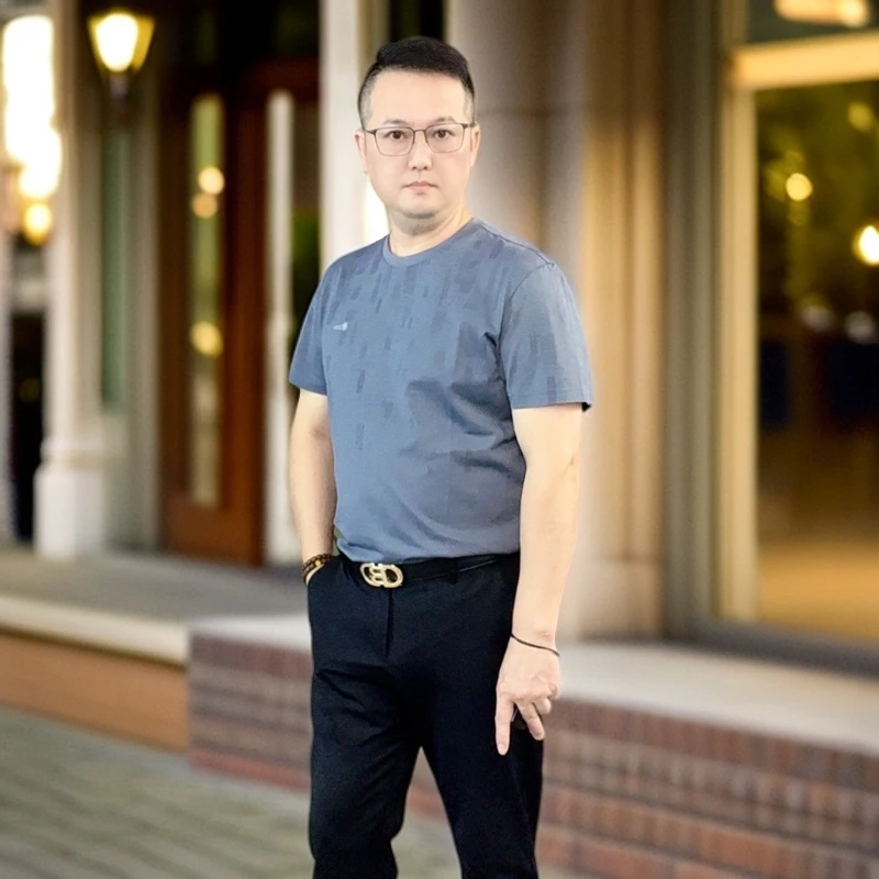 免烫夏季男士短袖圆领常规款简约上衣半袖日常T恤