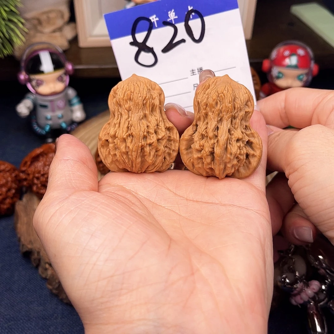 文玩核桃吊坠虎头葫芦