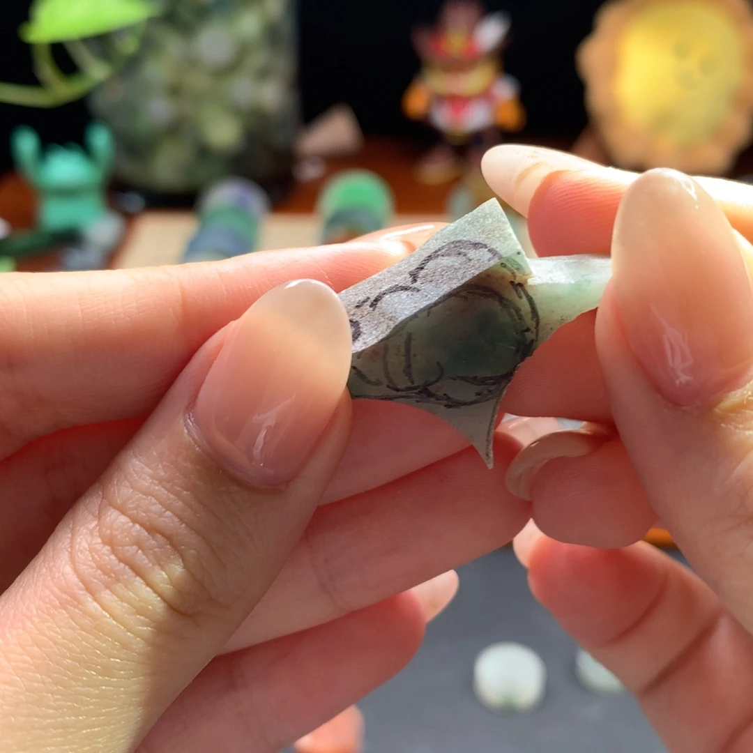 星***灯定制翡翠未镶嵌胭脂醉
