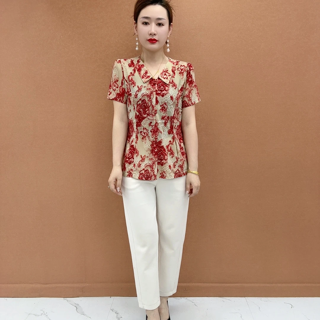 夏季中老年妈妈装碎花宽松时尚打底衫女装娃娃领显瘦女士洋气上衣