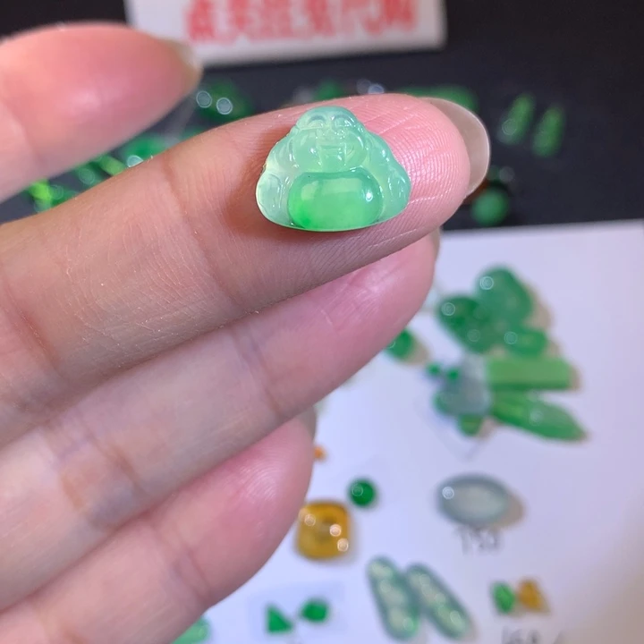 翡翠未镶嵌套链佛公