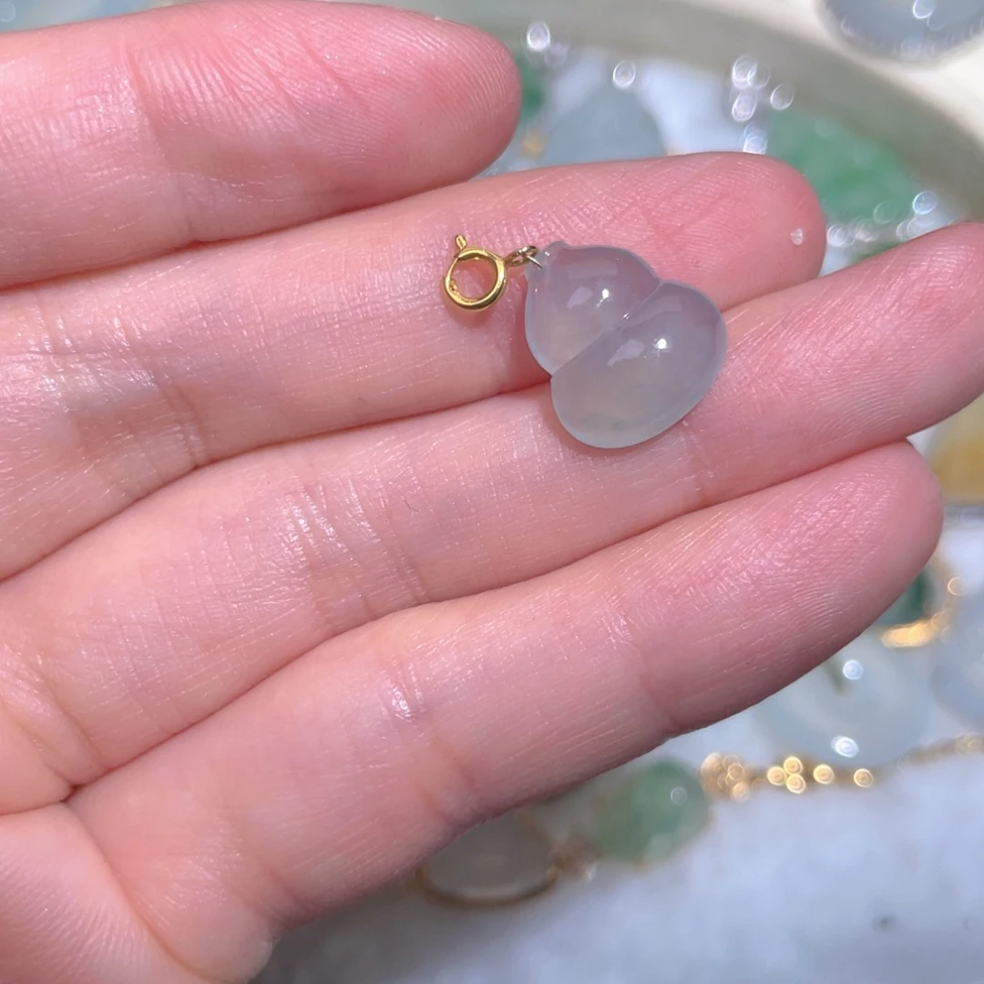 翡翠颈饰18K金镶嵌翡翠