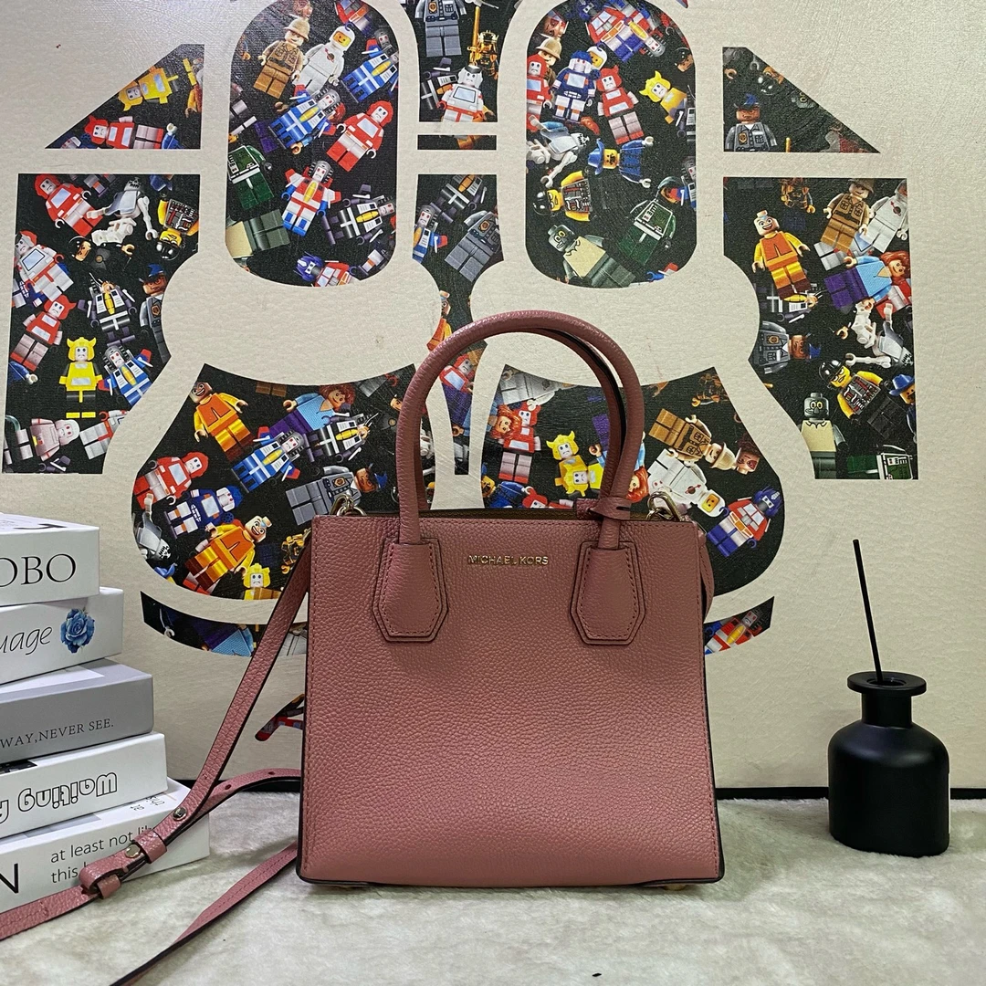 95新 MICHAEL KORS/迈克高仕 21373斜挎包22×19