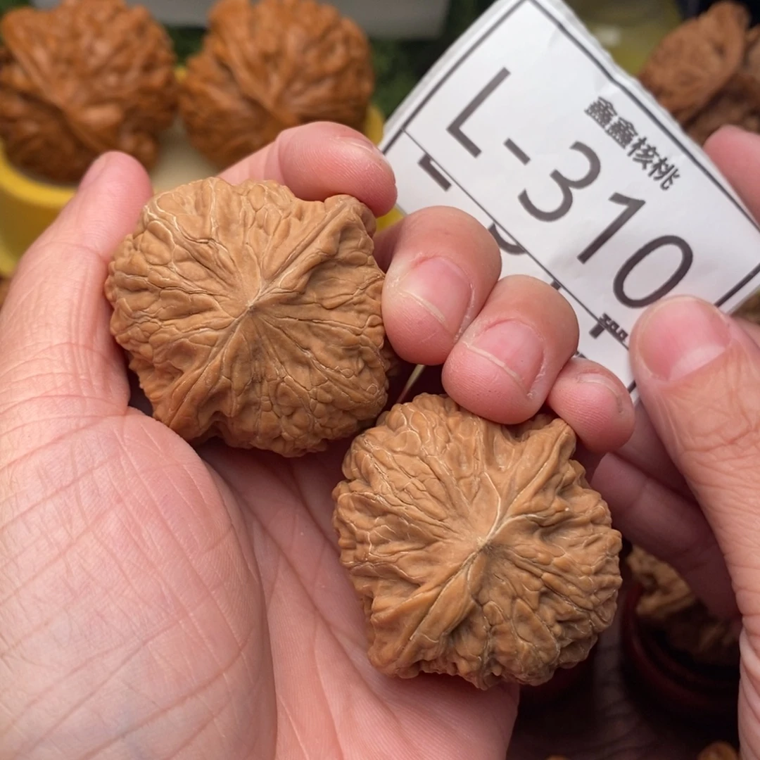 文玩核桃把件铁锤40….