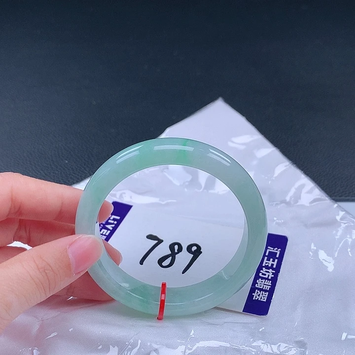 翡翠手镯未镶嵌手镯22019