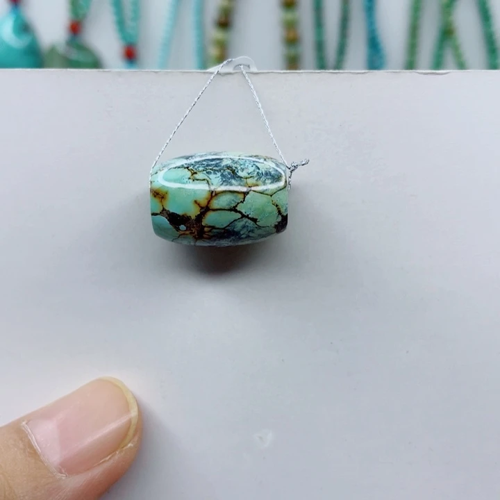 绿松石未镶嵌颈饰