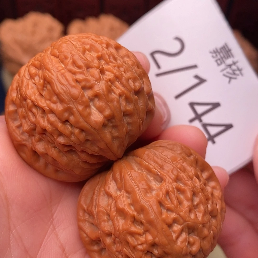 安***繞文玩核桃把件40铁锤妹妹