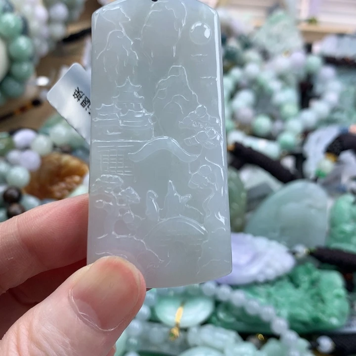 翡翠未镶嵌颈饰吊坠
