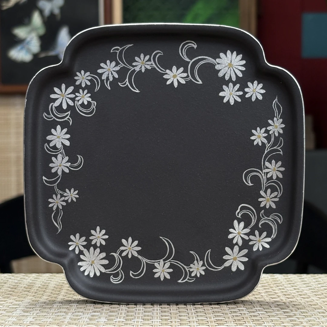 水沐集金银彩缠枝小雏菊黑泥海棠紫砂壶承