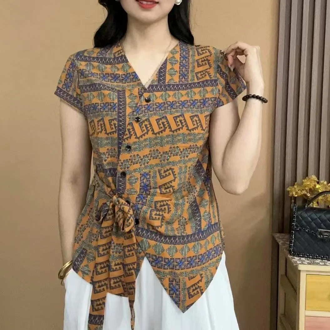 夏季新款女士上衣时尚洋气不规则气质短袖百搭V领显瘦开衫短袖T恤