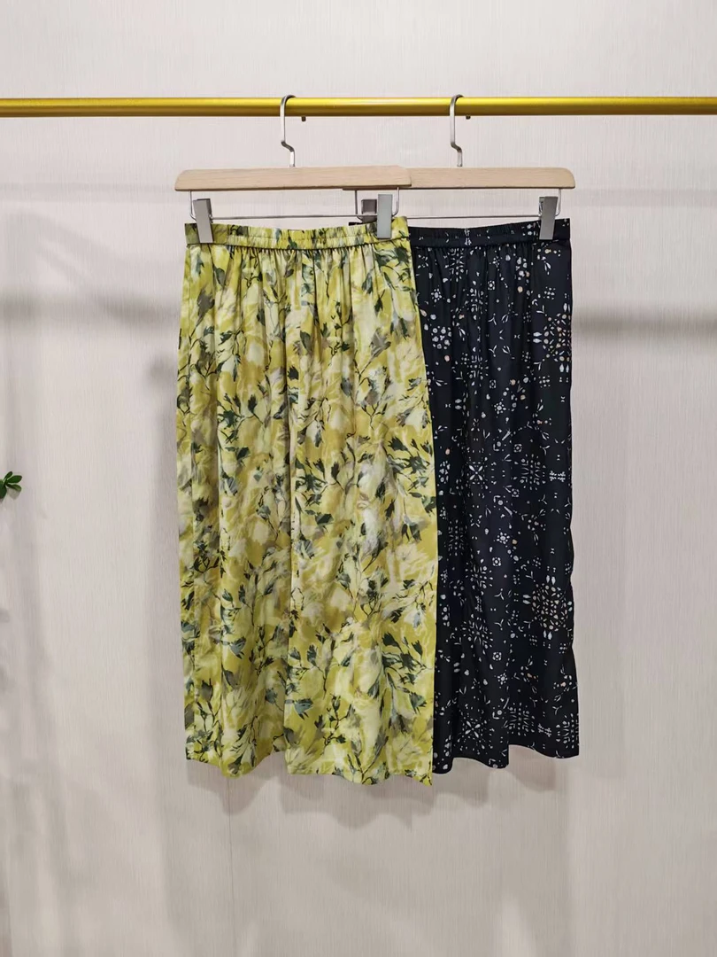 【Hua】012806女款夏季撞色印花后开衩时尚真丝半身裙（样衣）