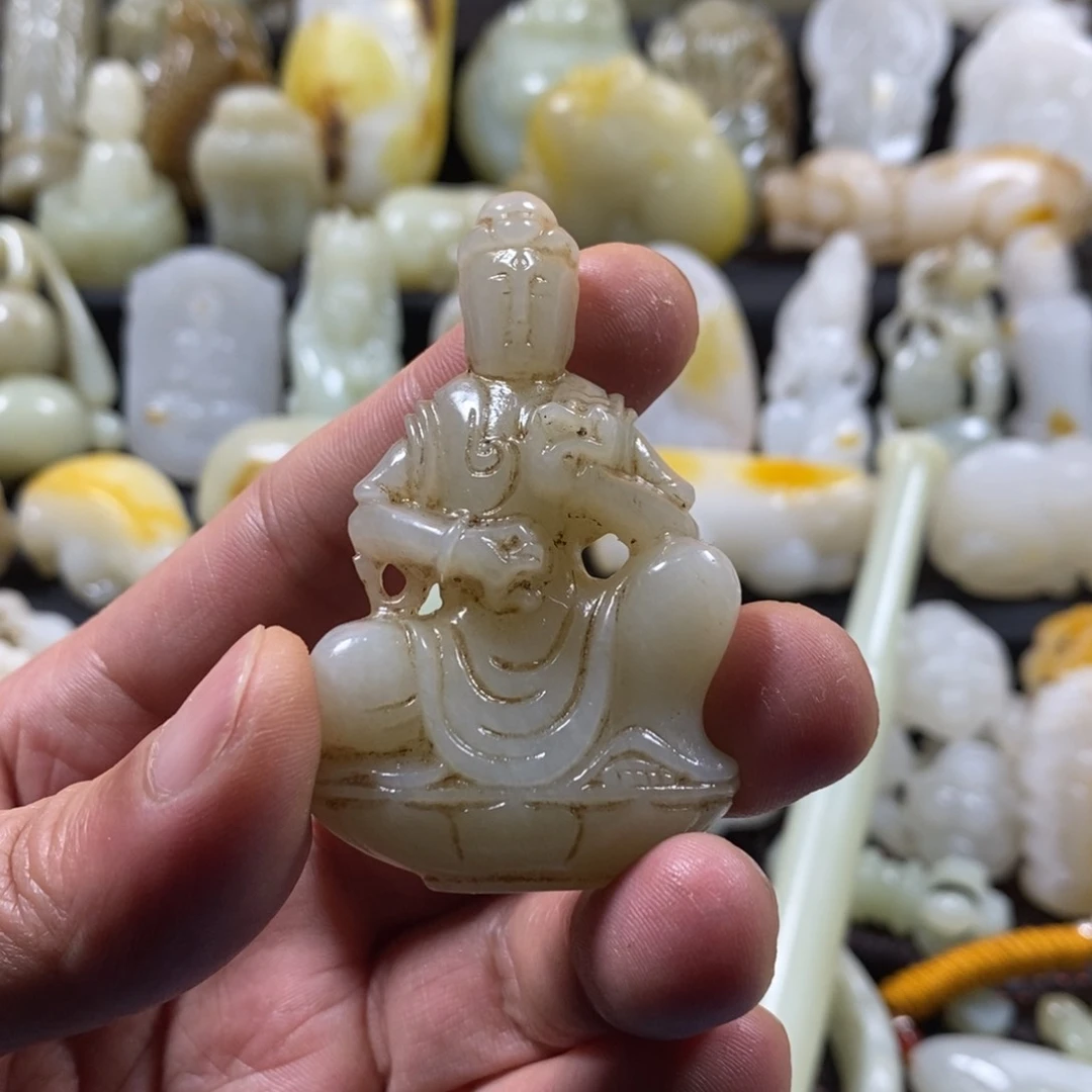 和田玉颈饰未镶嵌