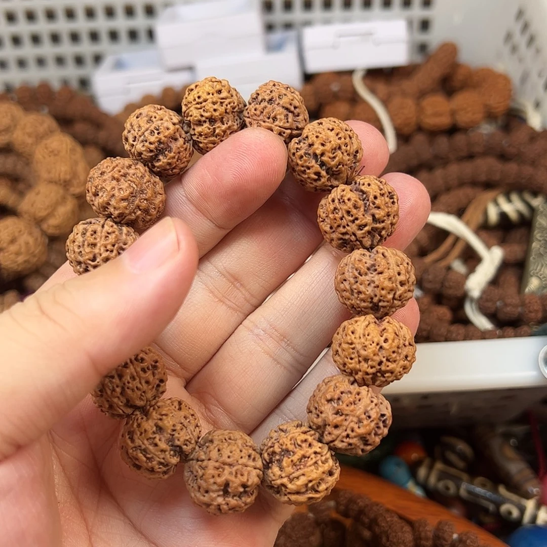 文玩核桃吊坠手串