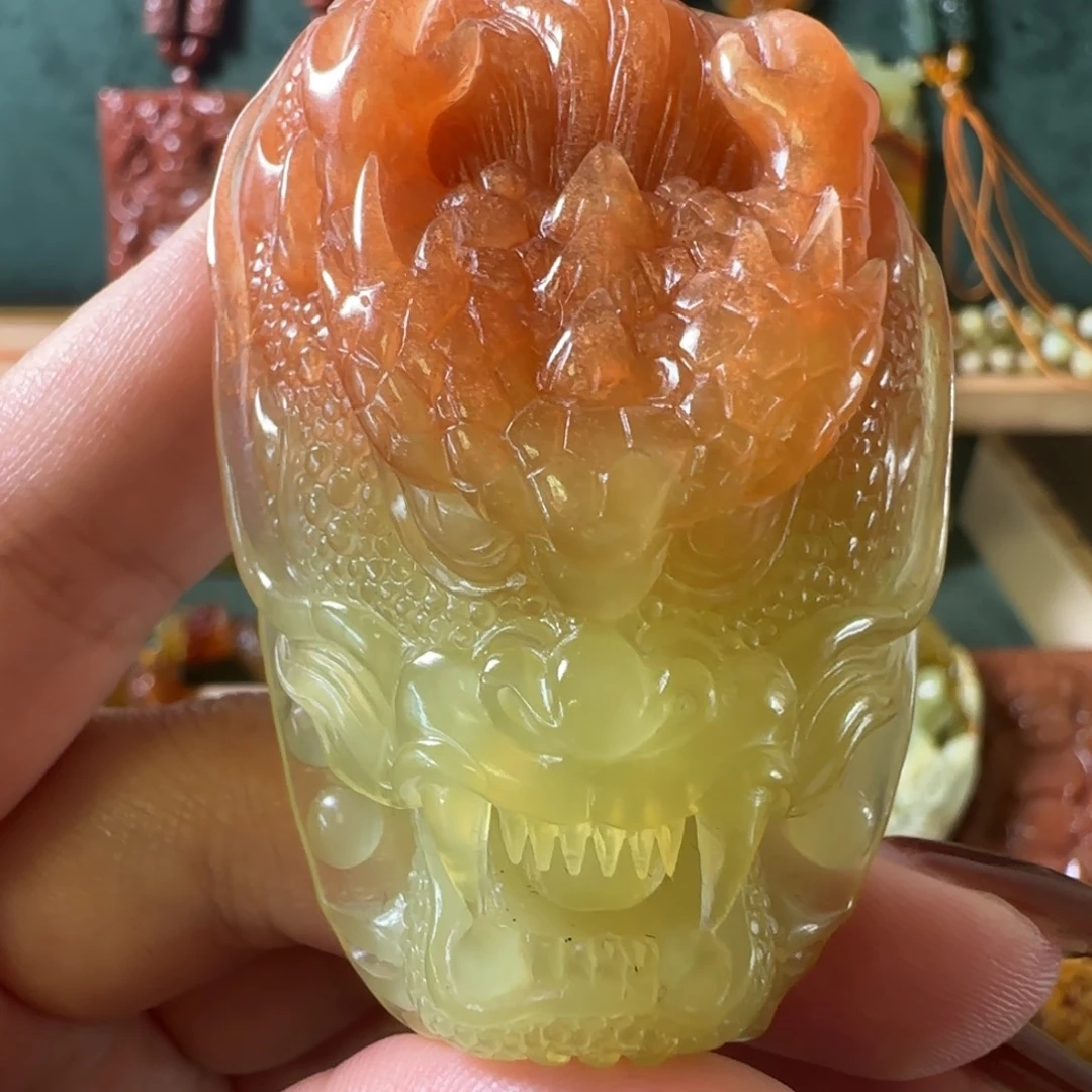 蛇纹石玉合金颈饰