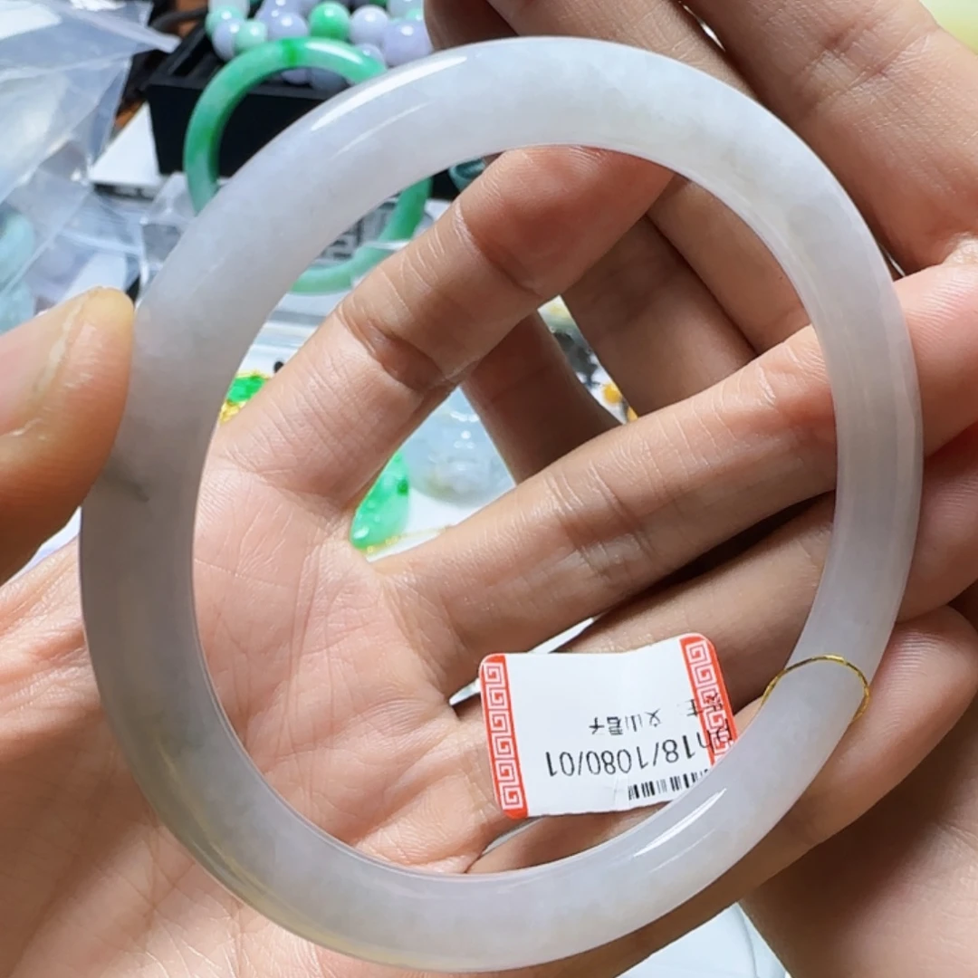 翡翠未镶嵌颈饰翡翠99