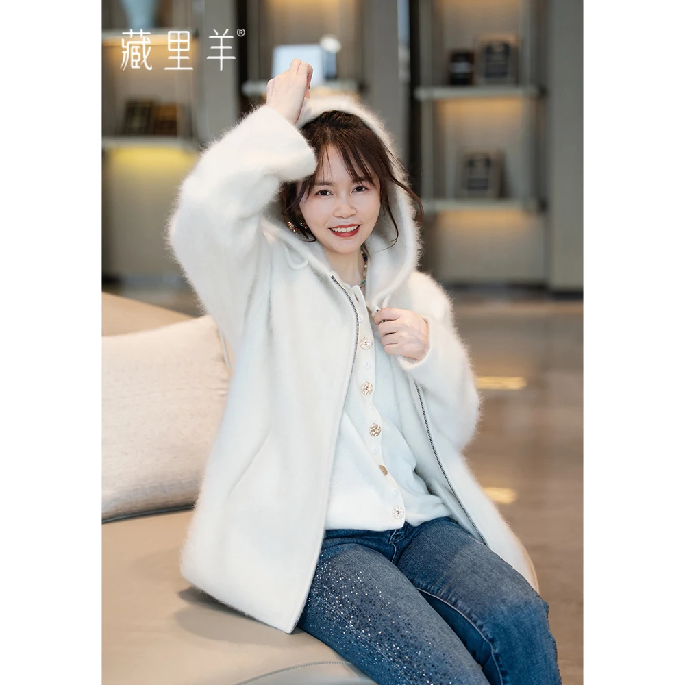 藏里羊【北美小动物毛毛】“慕斯奶芙”贝贝白连帽双拉链外套M1263