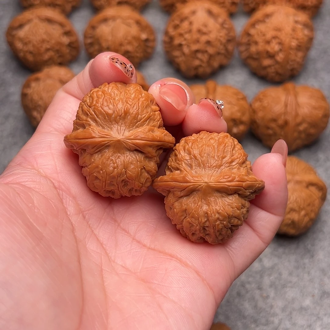 把件文玩核桃精品秒拍价血麒麟36